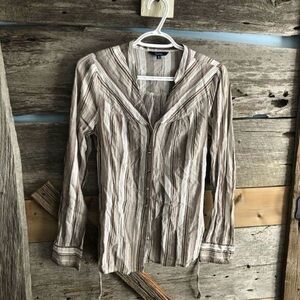 REITMANS size Med Tan striped button down blouse